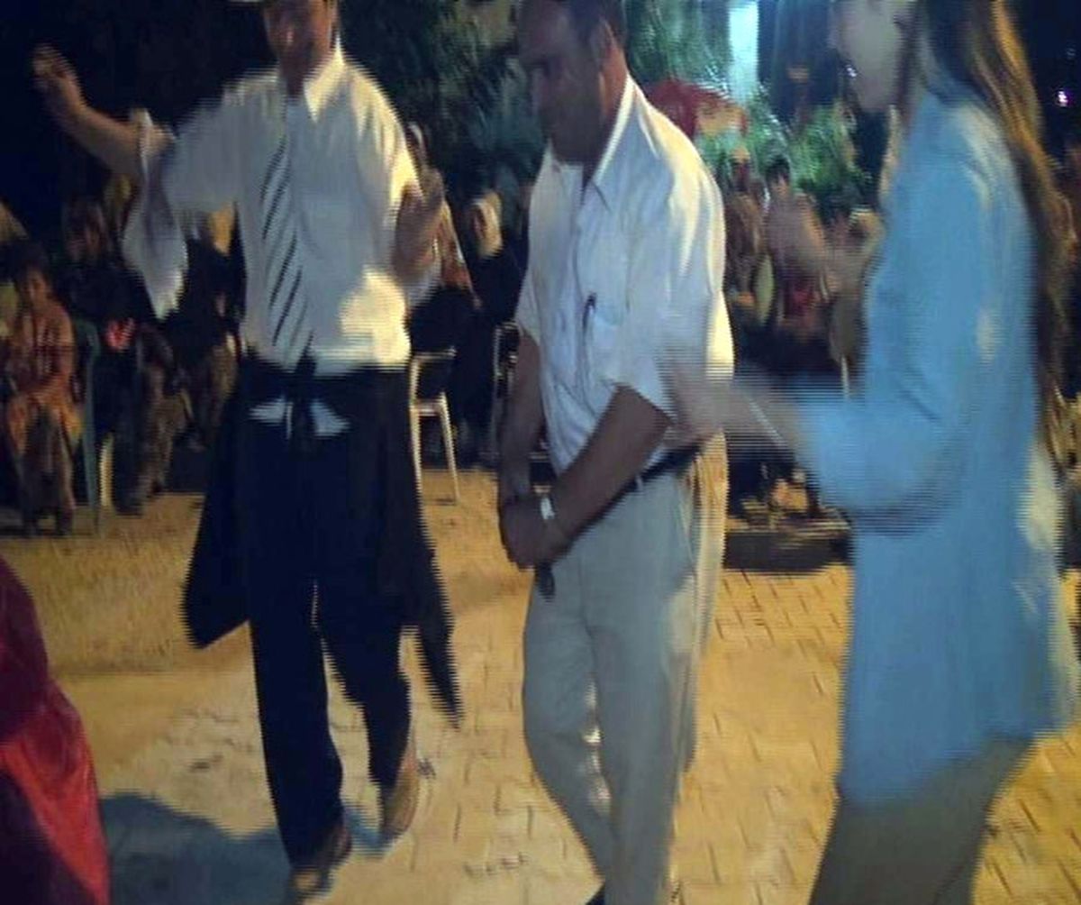 Köy Düğününde Silahlar Konuştu