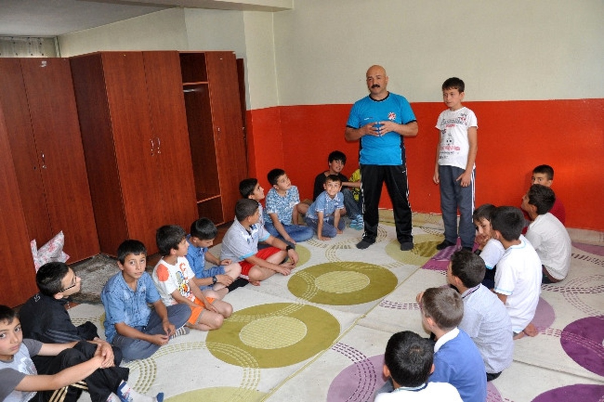Kur\'an Kurslarında Spor Zamanı