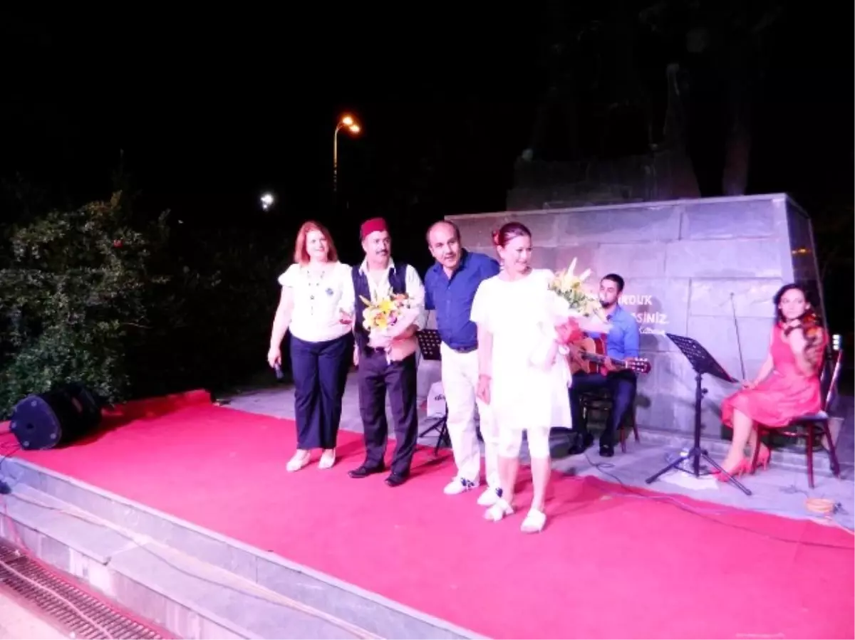 Mudanya'da Tiyatro Geceleri