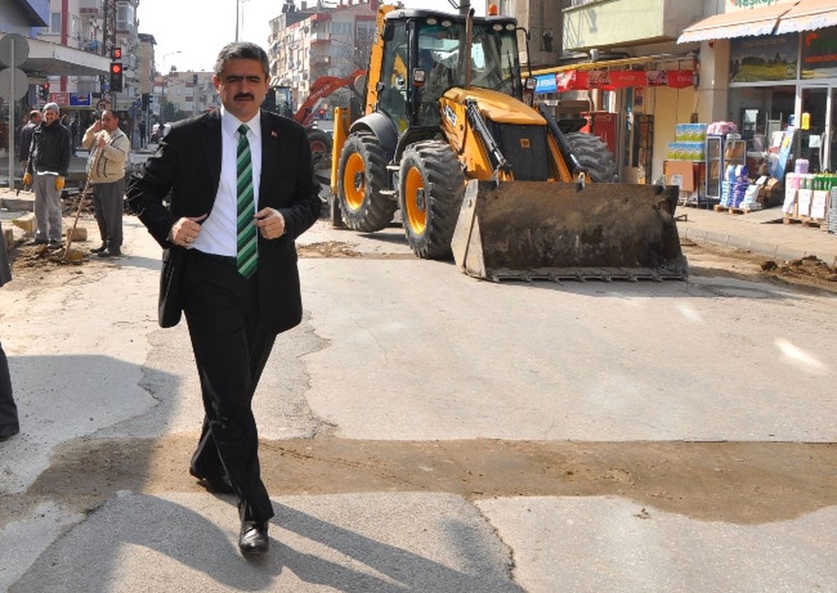 Nazilli\'de Üst Yapı Çalışmaları Tüm Hızıyla Devam Ediyor