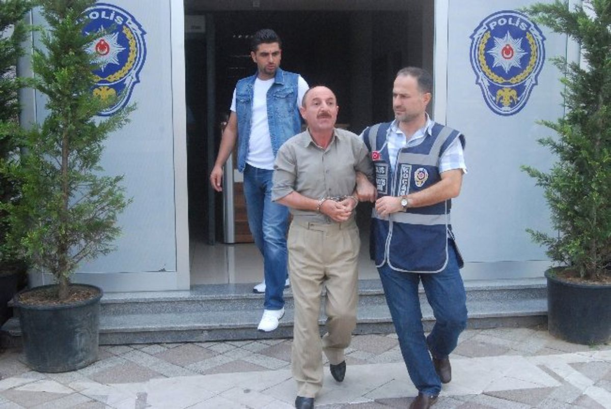 Oğluna Eşya İsteyen Eşini Vurdu