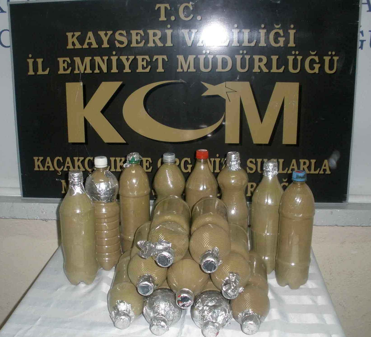 Pet Şişelerden Esrar Çıktı
