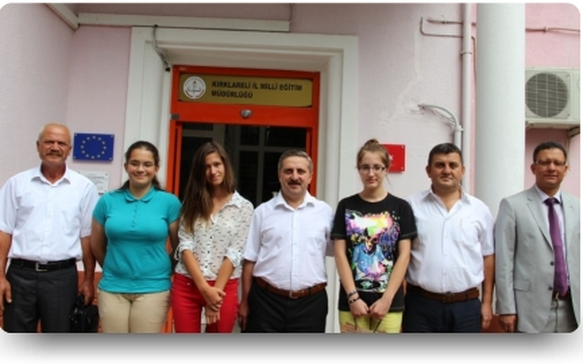 SBS\'de Dereceye Girenlere İl Milli Eğitim Müdüründen Tebrik

