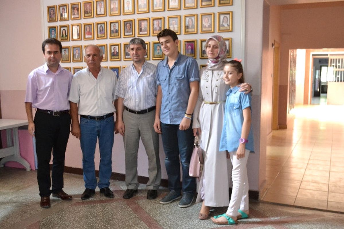 Sbs Sınavında İlçe Birincisi Oldu