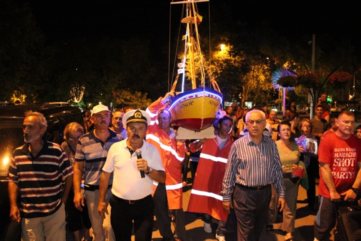 Sinop\'ta Geleneksel "Helesa Gecesi"