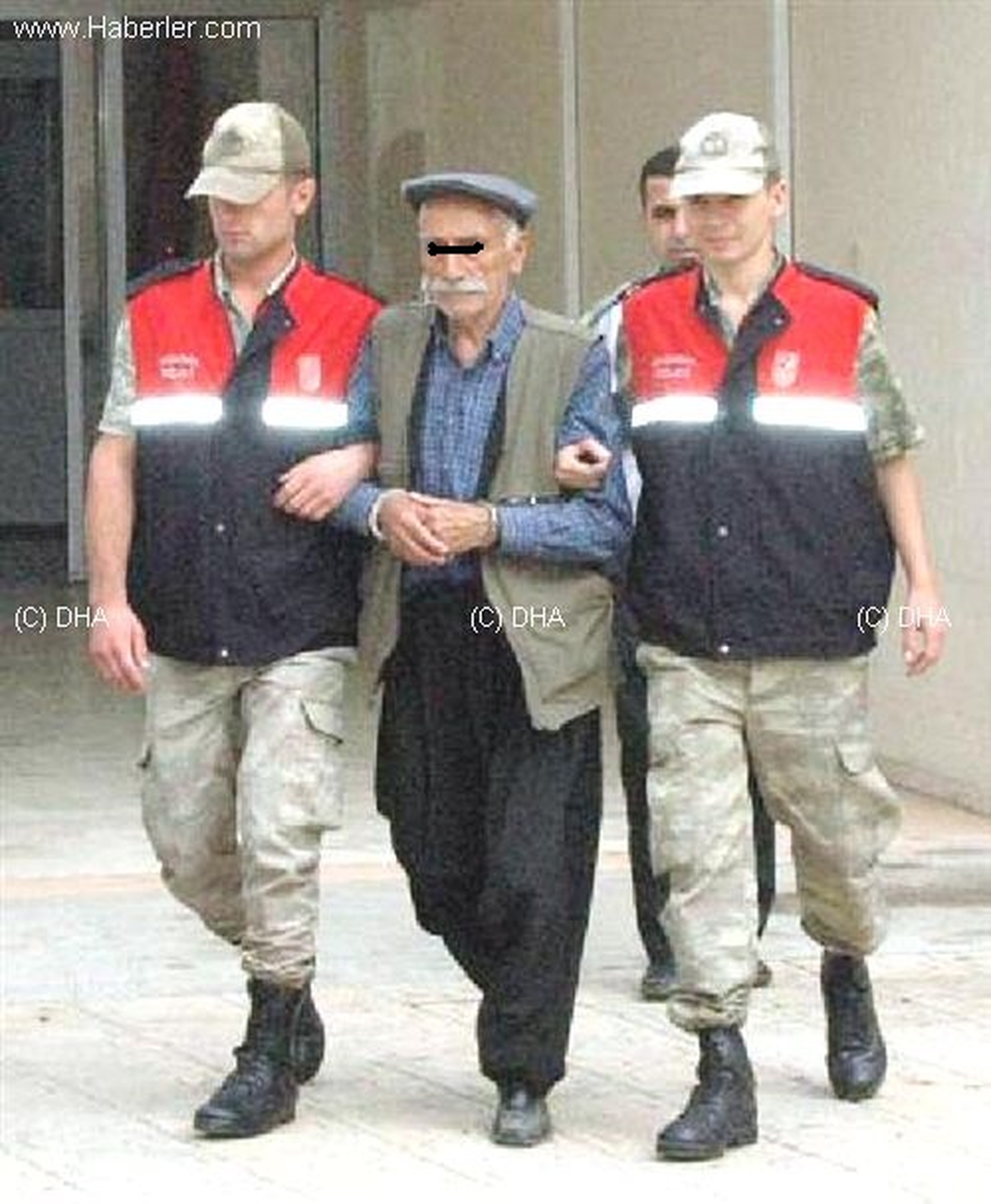 Torununa Cinsel İstismardan Tutuklandı