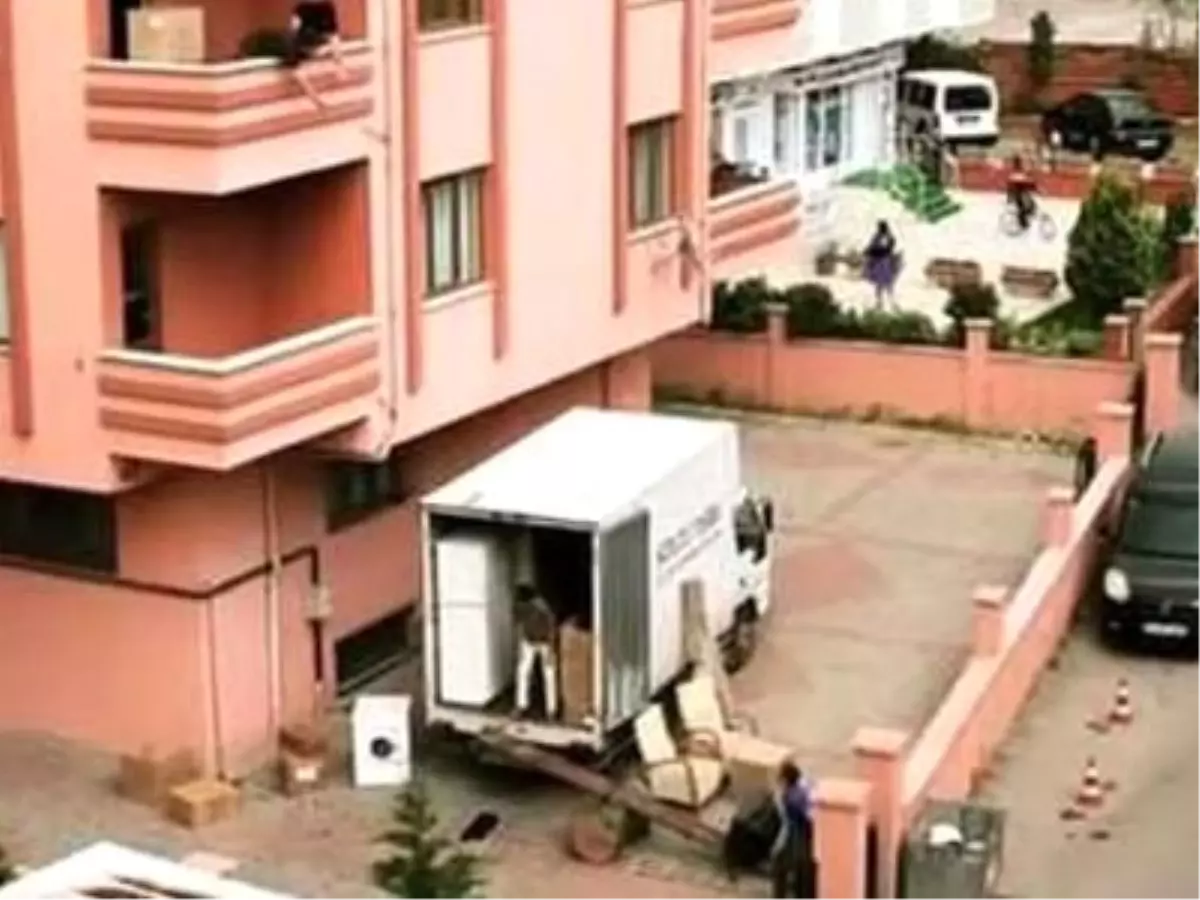 Türk Genci Böyle Ev Taşır
