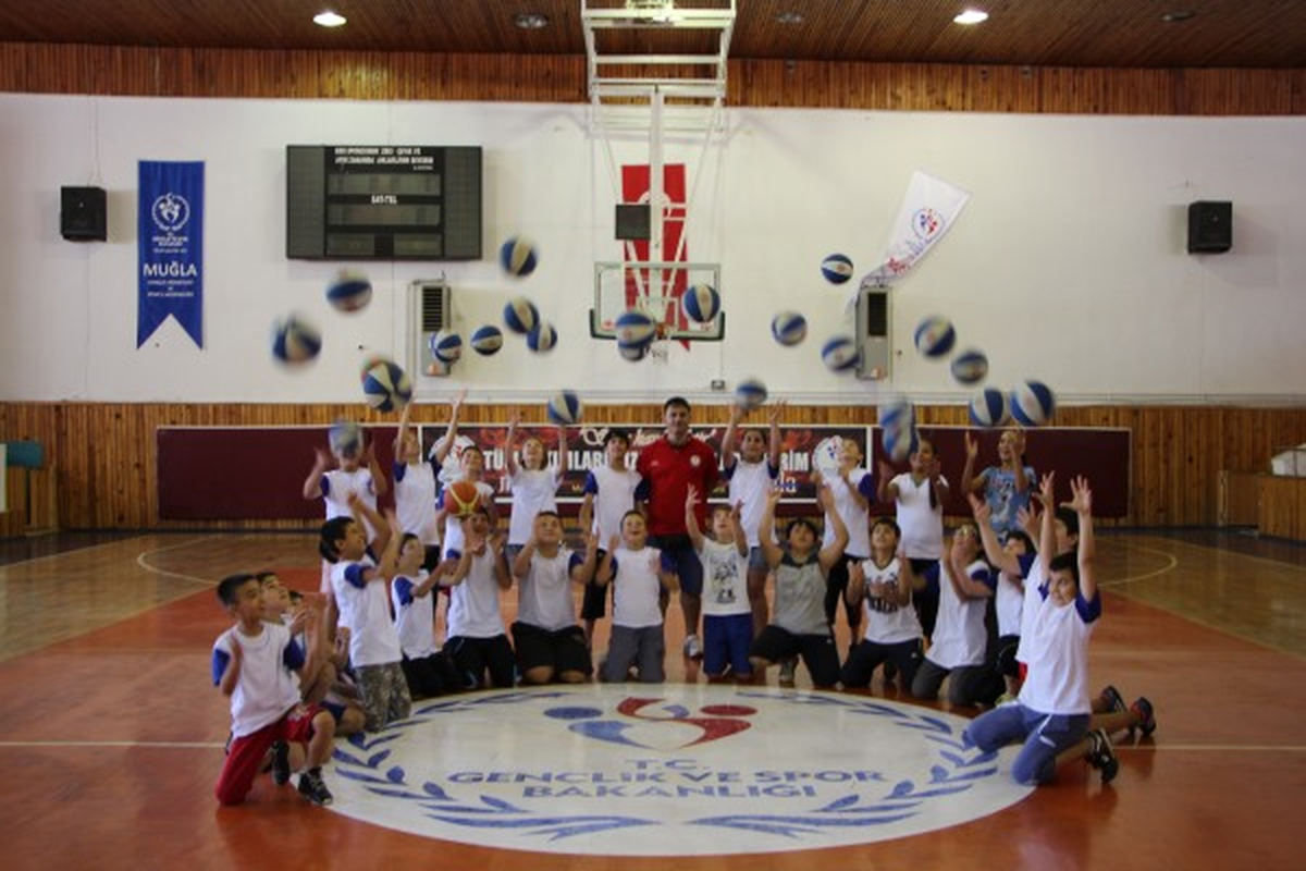 5000 Den Fazla Çocuk Yaz Spor Okullarında