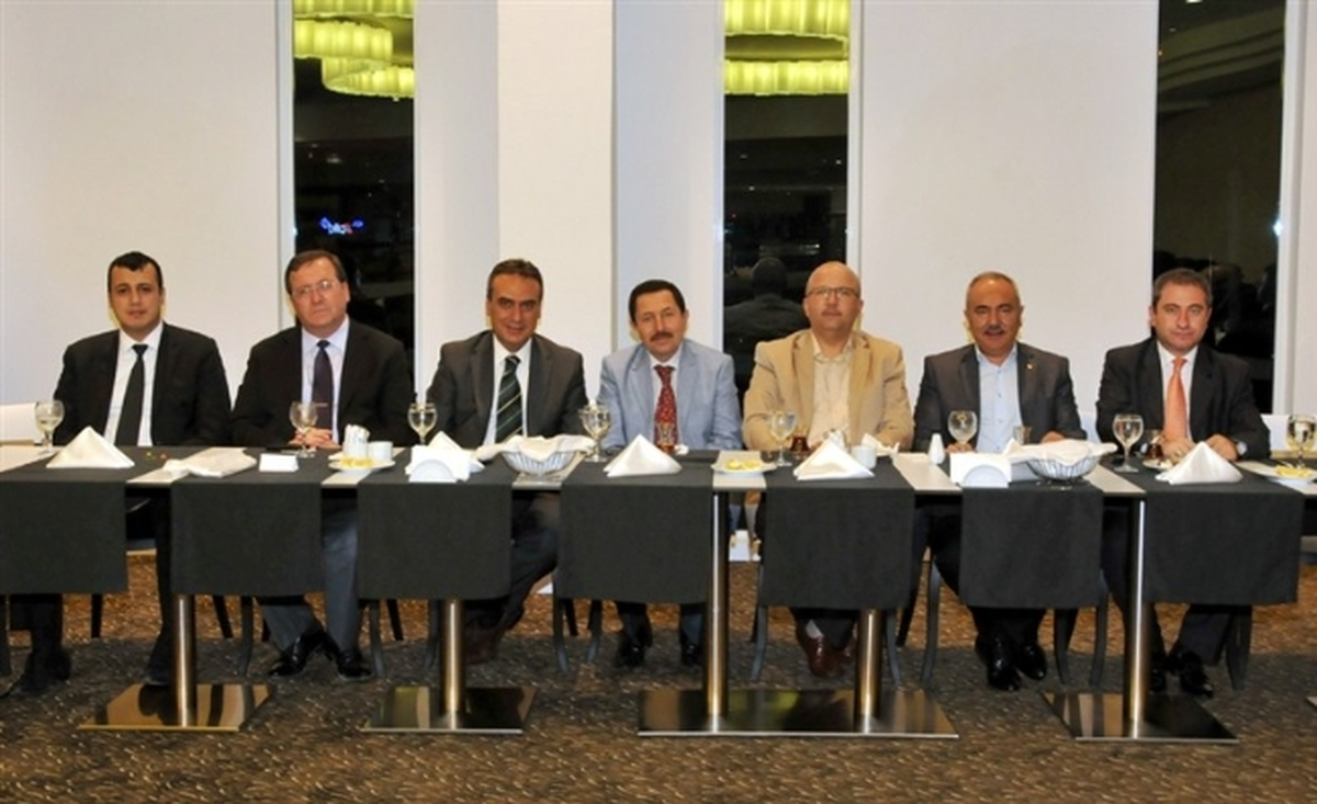 Afyonkarahisar Protokolü Halk Bank\'ın İftar Yemeğinde Bir Araya Geldi
