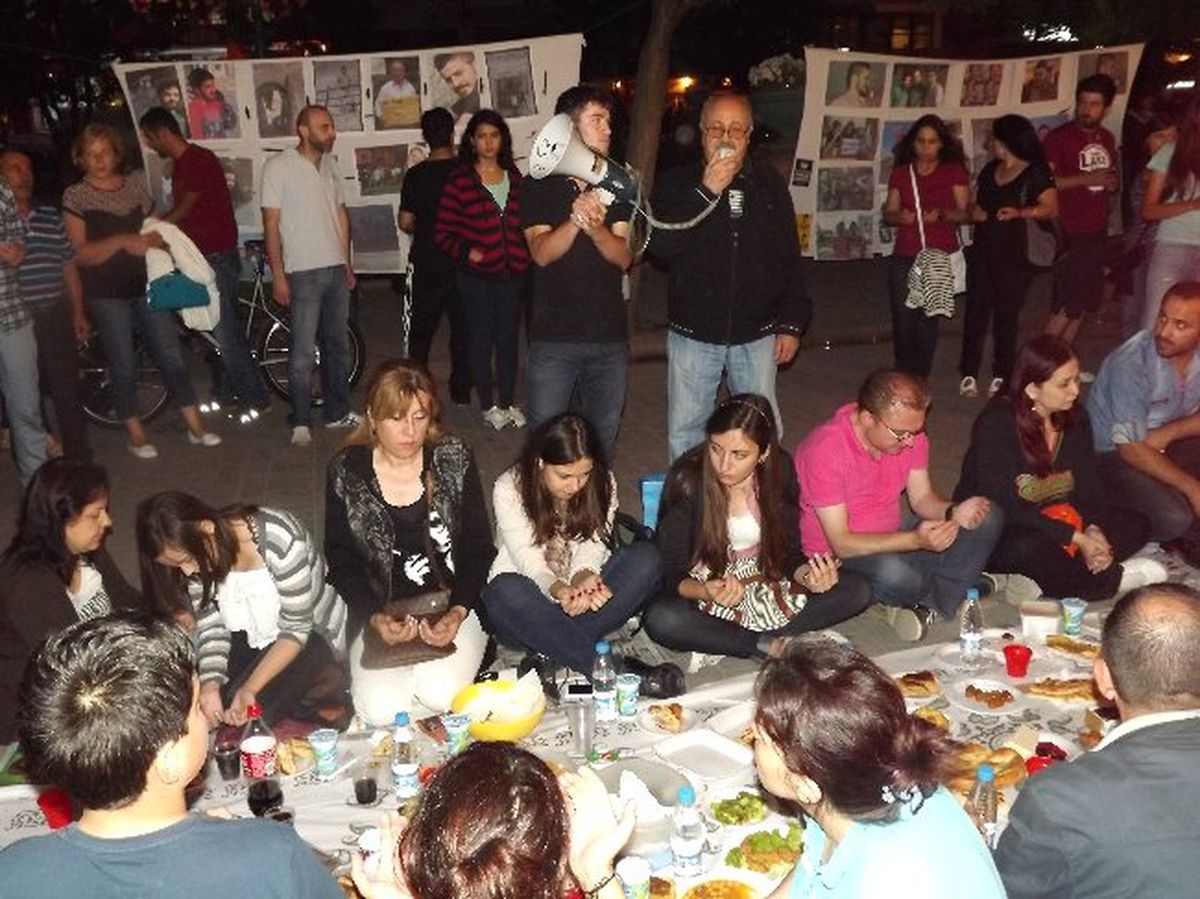 Ali İsmail Korkmaz Kurulan Halk Sofrasında Anıldı
