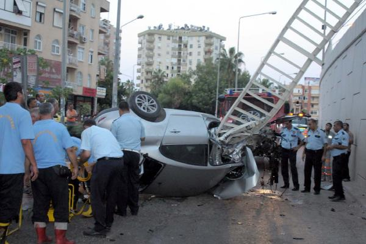 Alkollü Sürücü Araçla Köprüden Uçtu