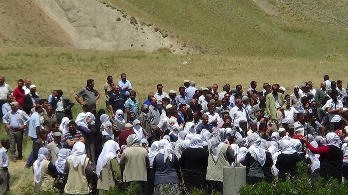 Arazi Kavgasında Ölenler Toprağa Verildi