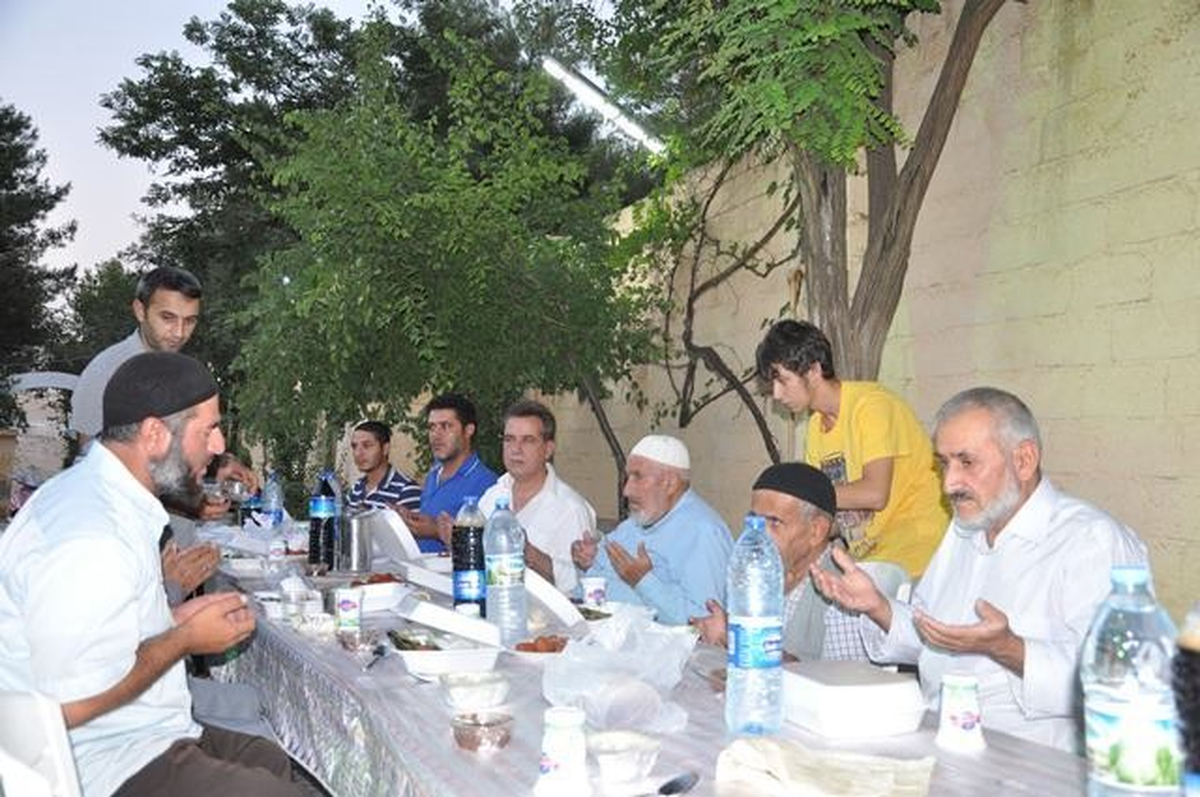 Barış ve Kardeşlik Sofrası Huzur Evinde Kuruldu