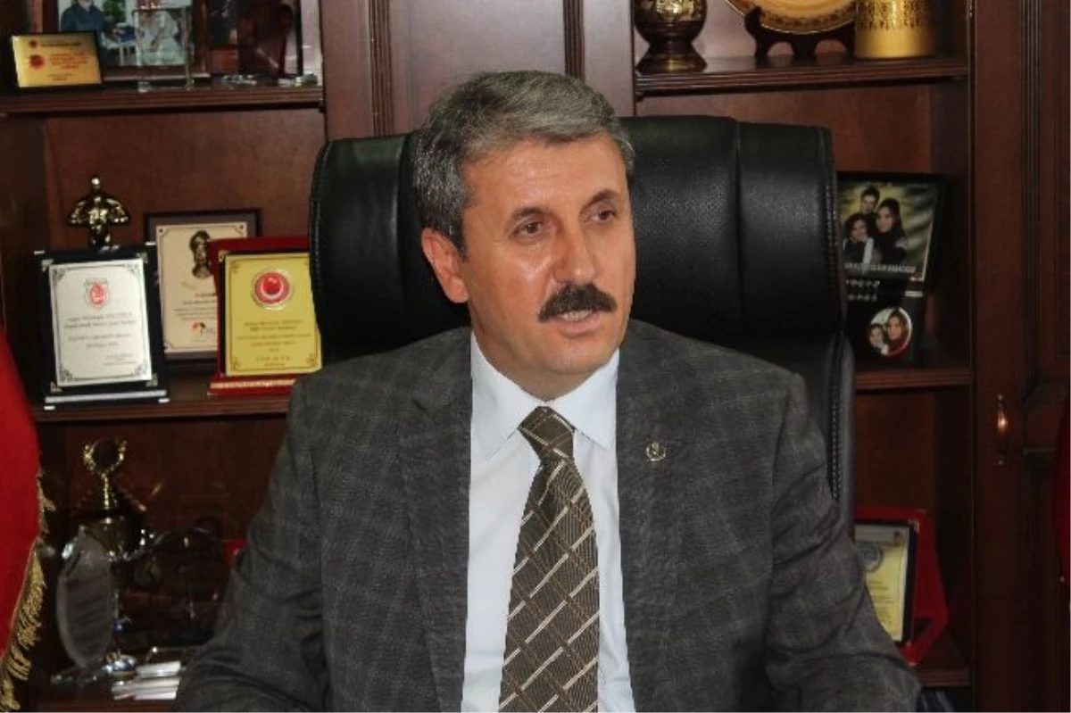 BBP Genel Başkanı Destici, Türk Dünyası Temsilcileriyle İftar Yaptı