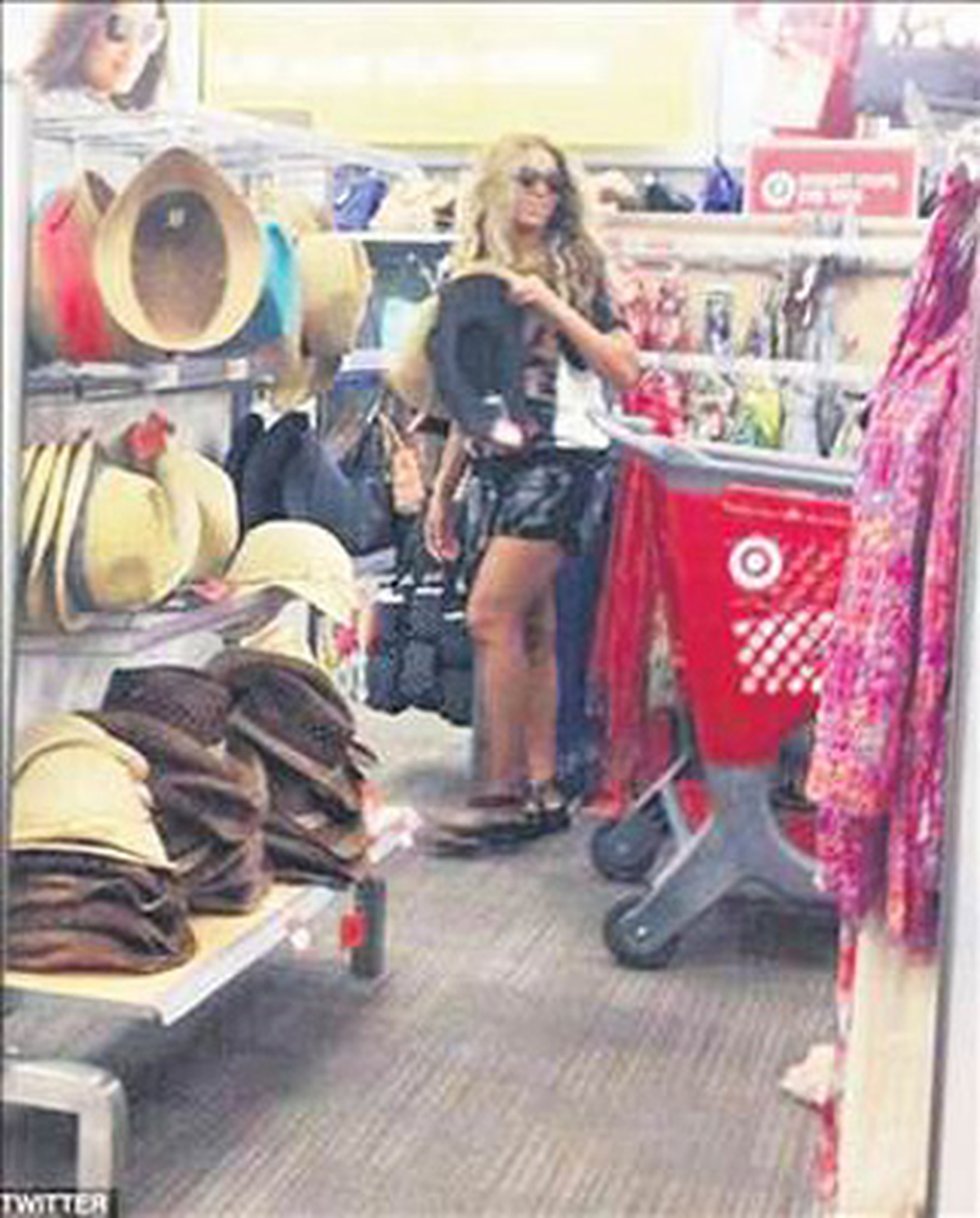 Beyonce İndirim Sever!