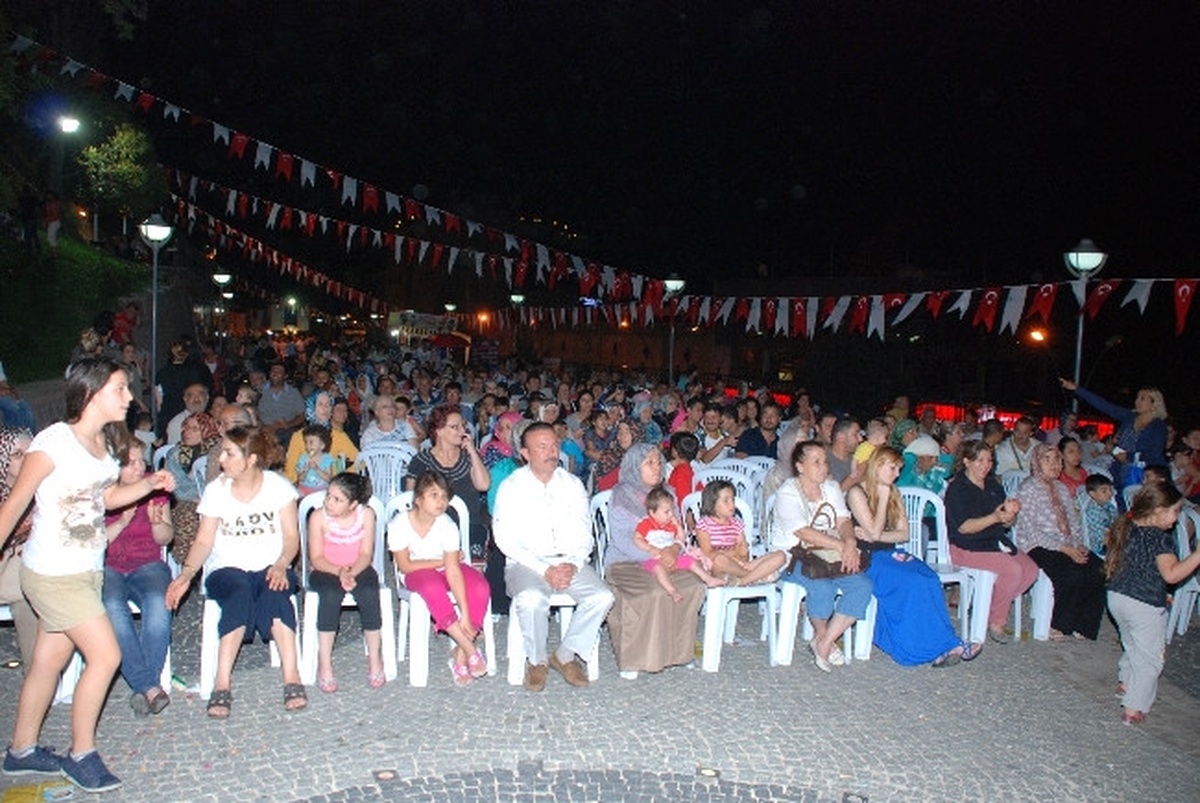 Cumhuriyet Parkı\'nda Ramazan Keyfi