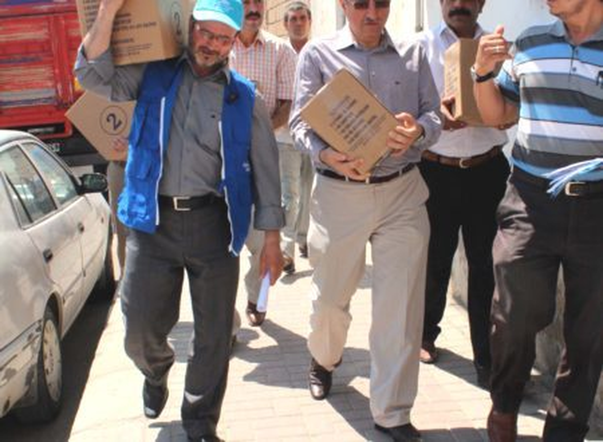 Deniz Feneri\'nden Suriyeli Ailelere Gıda ve Temizlik Yardımı