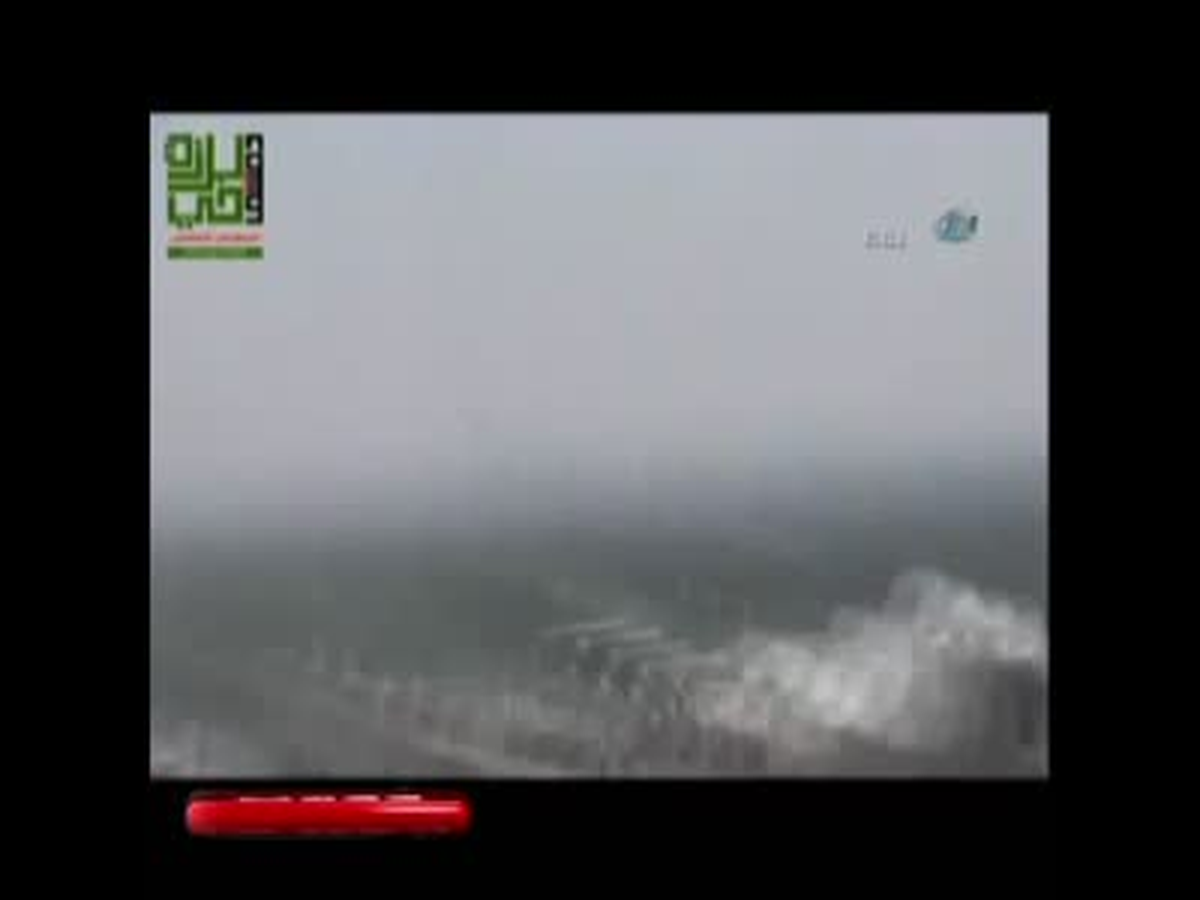 Esed Bombalamaya Devam Ediyor