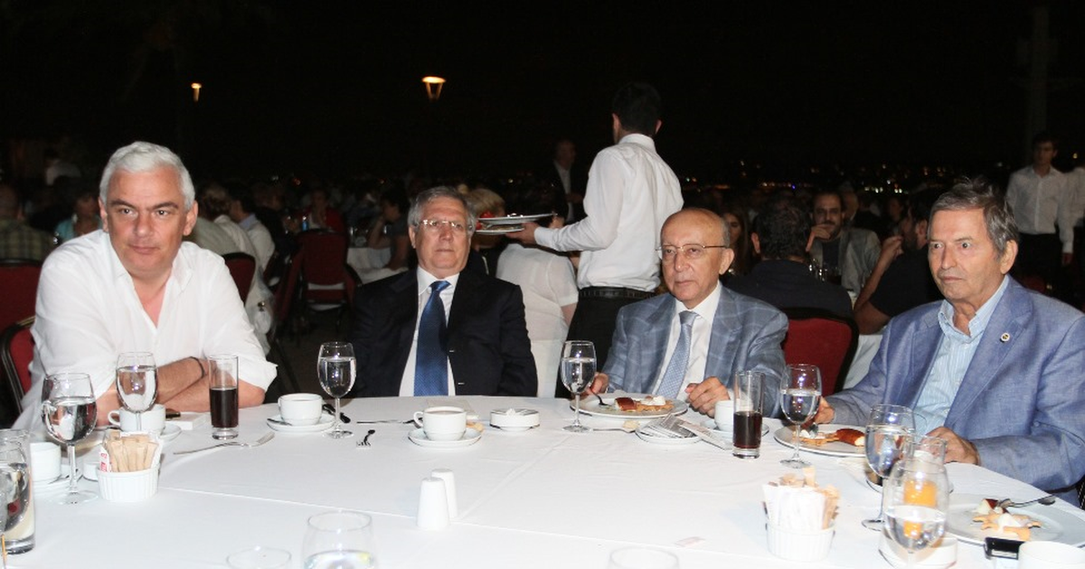 Fenerbahçe Camiası İftar Yemeğinde Bir Araya Geldi