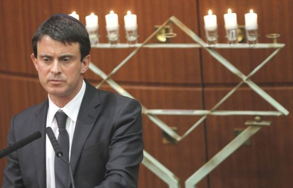 Fransa İçişleri Bakanı Manuel Valls, İftar Yemeğine Katıldı
