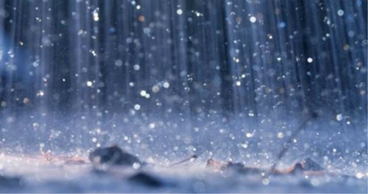 Karamanlı\'da Şiddetli Yağış