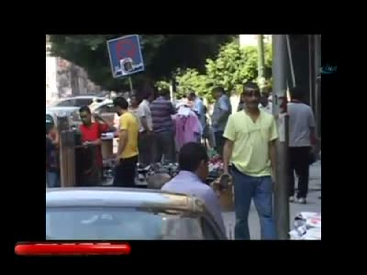 Mısır\'da Hayat Kısmen Normale Döndü