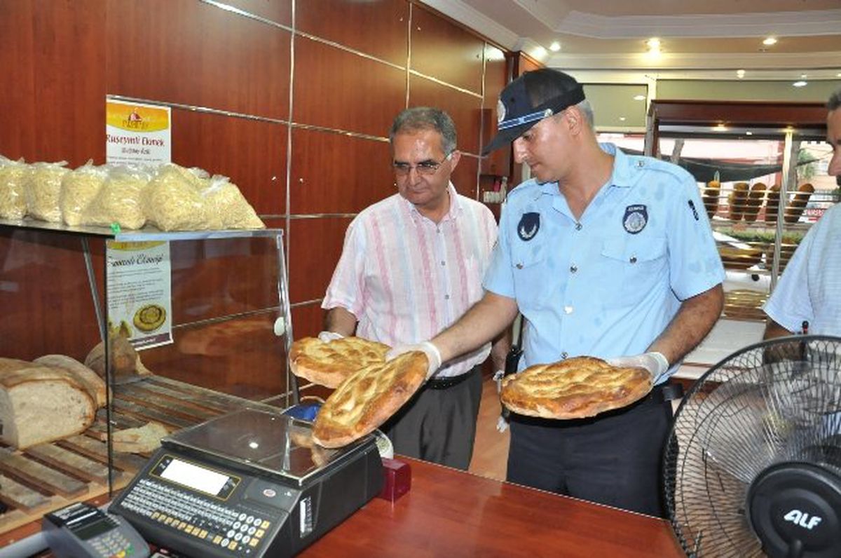 Nazilli\'de Ramazan Pidesi ve Pideciler Denetlendi