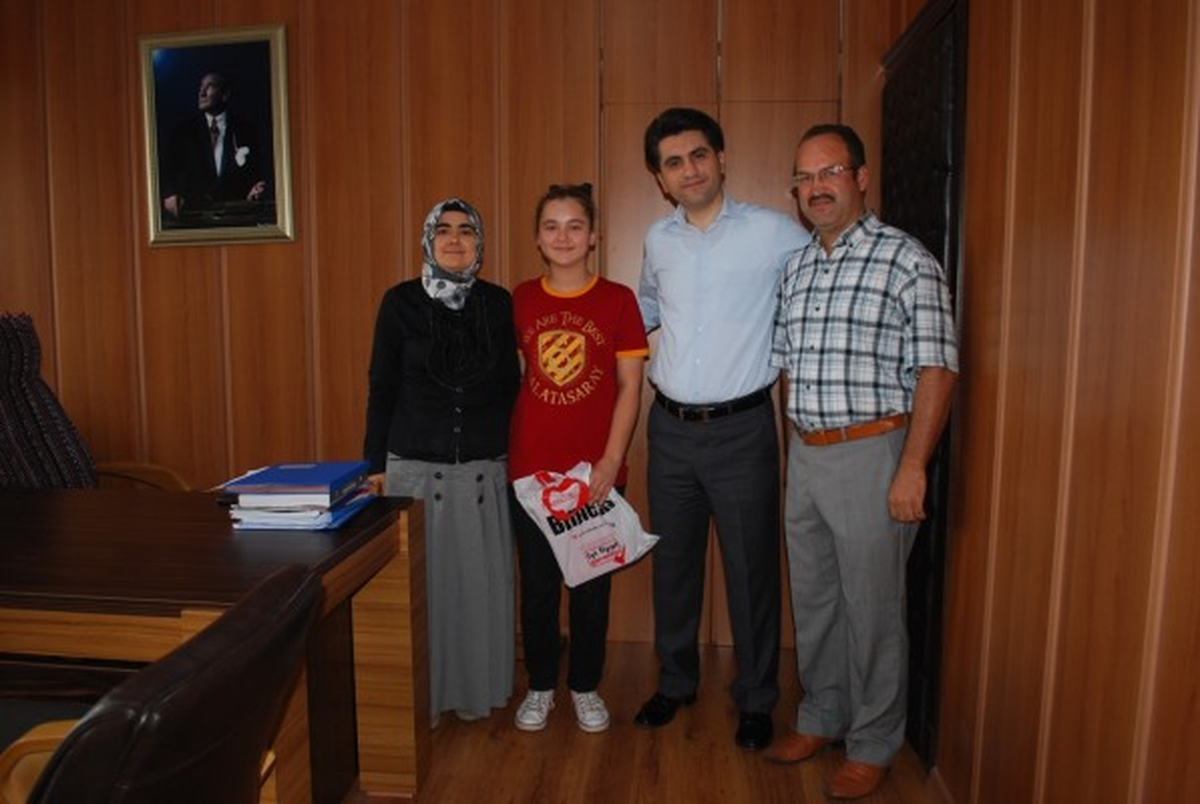 SBS Sınavında Dereceye Giren Öğrenci Ödüllendirildi