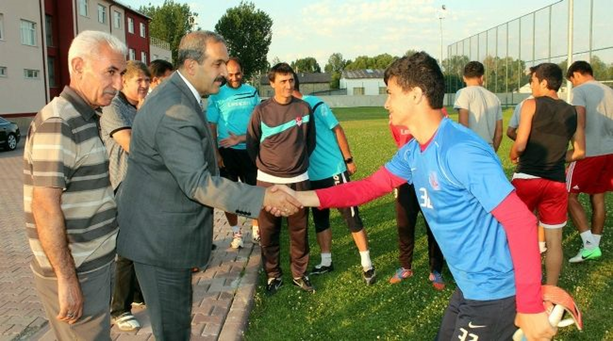 Sivas Belediye Başkanı Ürgüp, Dört Eylül Belediyespor\'u Ziyaret Etti.
