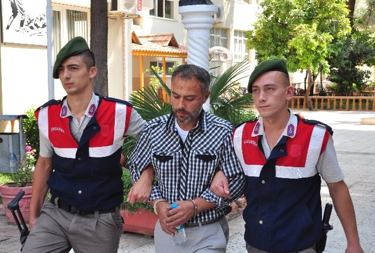 Suç Makinesi Firari Sanık Mısır Tarlasında Yakalandı