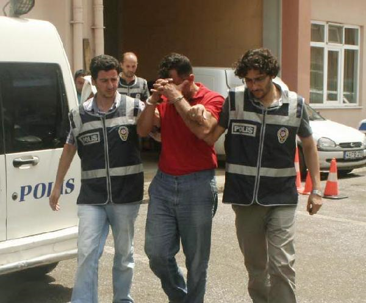 Tem\'de Bir Kamyonette 83 Kilo Eroin Ele Geçirildi