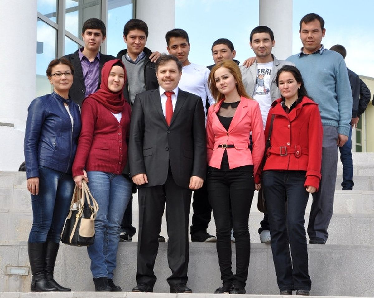Uşak Üniversitesi\'ne 60 Ülkeden 2 Bin 348 Öğrenci Başvuruda Bulundu
