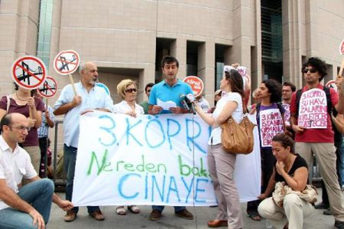 Adliye Önünde 3. Köprü Protestosu