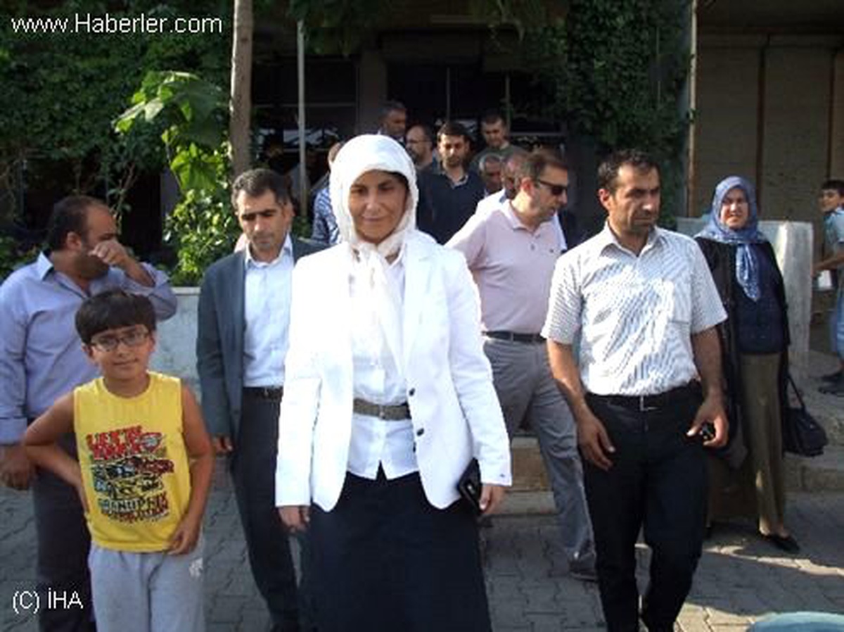 AK Parti Milletvekili Mine Lök Beyaz Çermik\'te