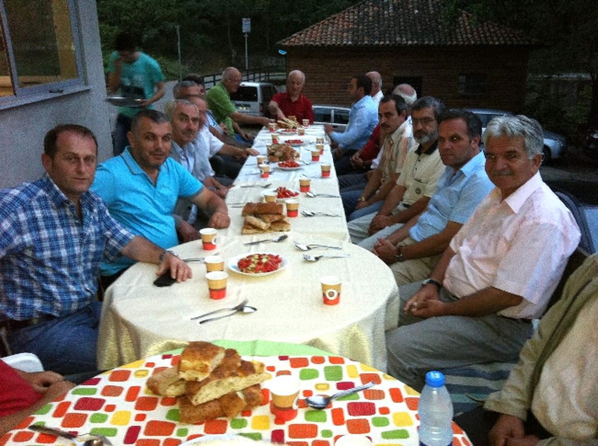 AK Parti Yomra İlçe Teşkilatı İftarda Buluştu