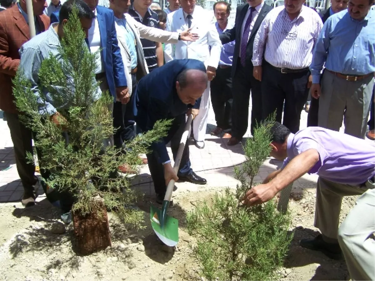 Antalya Valisi Öztürk, Korkuteli Halk Eğitim Merkezi'nin Açılışını Gerçekleştirdi