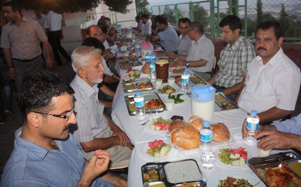 Arabanlılar İftar Yemeğinde Bir Araya Geldi