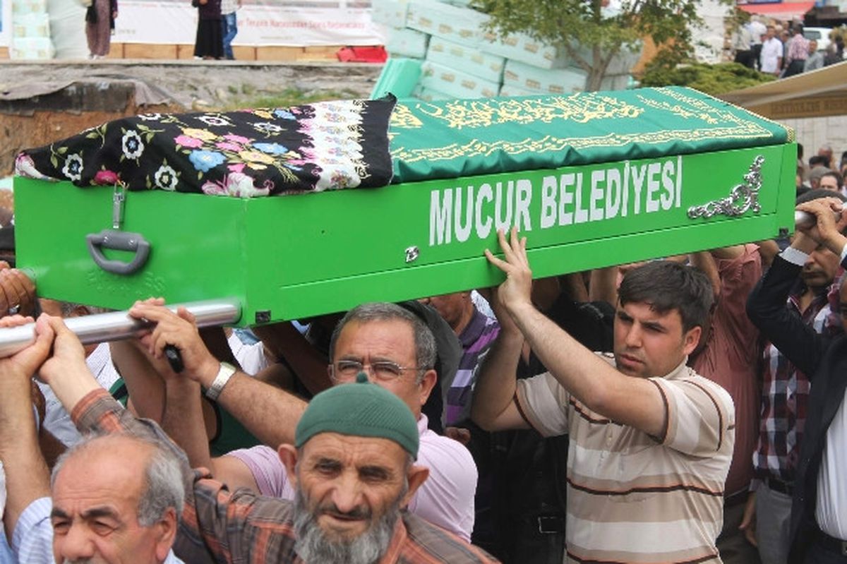Balayından Dönen Kadın Mide Kanamasından Öldü