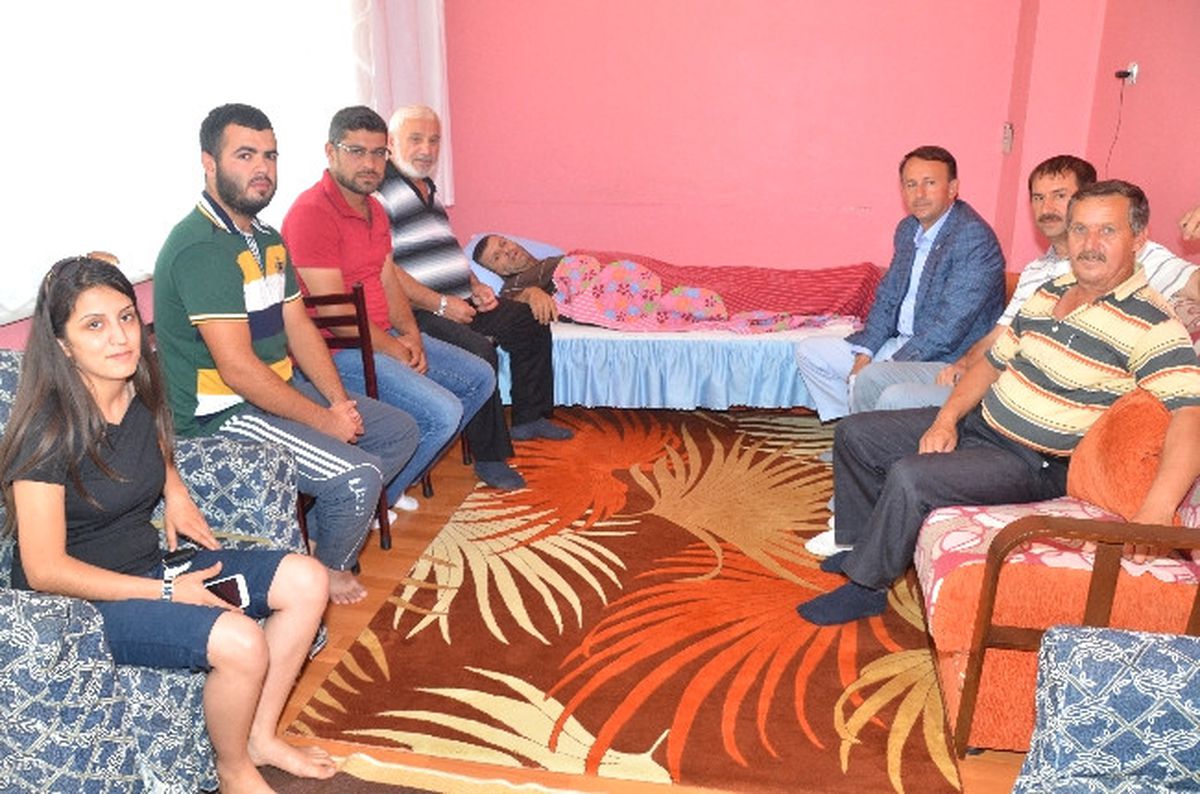 Başkan Karabalık Hasta Ziyaretinde