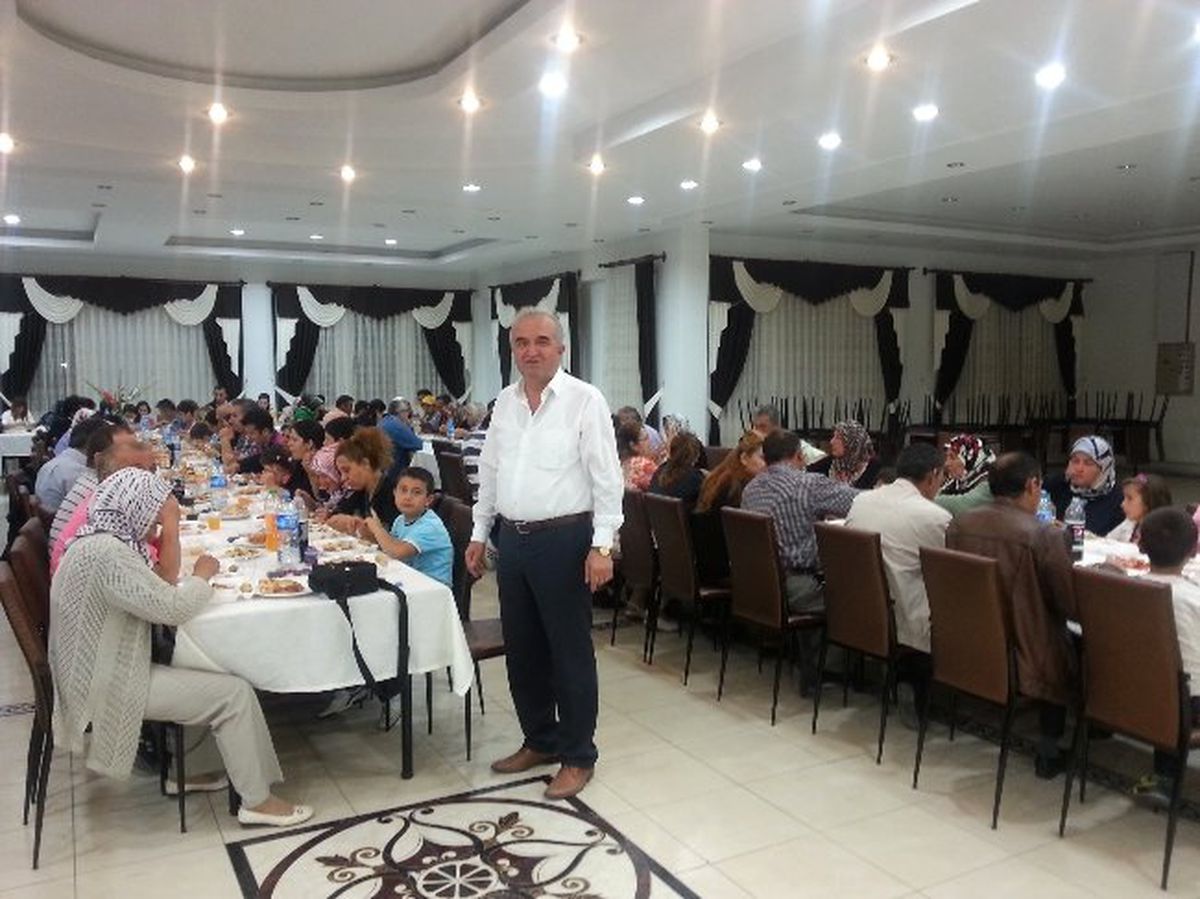 Başkan Taş Belediye Personeli ile İftar Yaptı