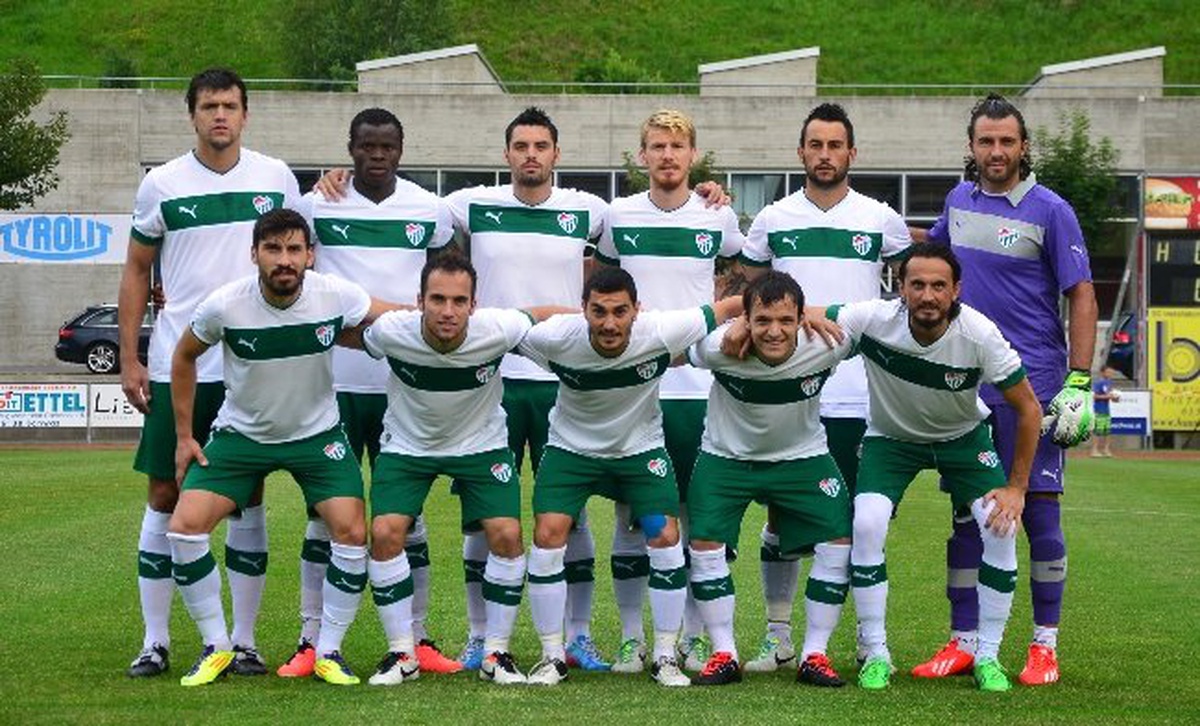 Bursaspor Frankfurt\'a Farklı Mağlup Oldu