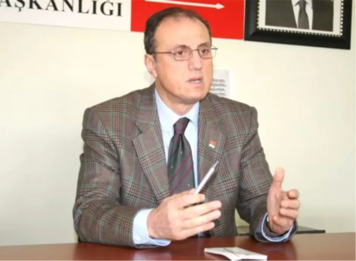 CHP\'li Hurşit Güneş: Suriye\'de Savaşan Türkler Suç İşliyor