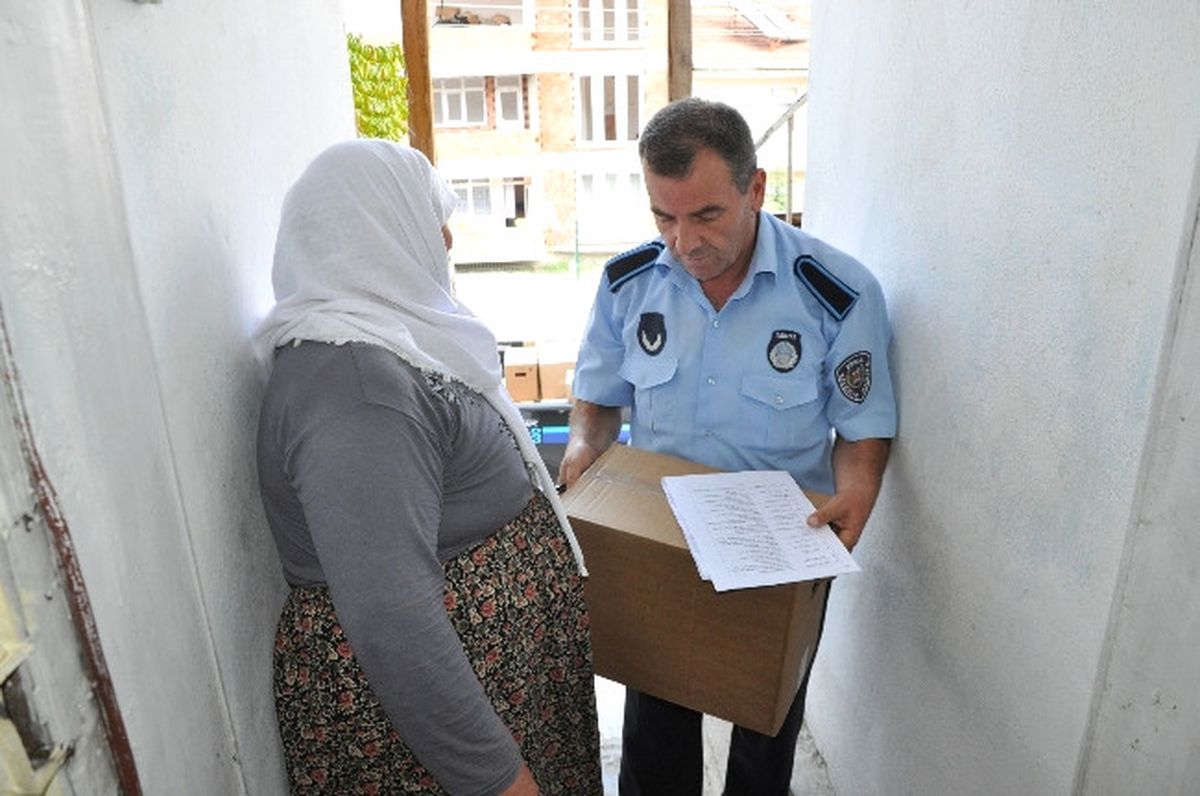 Erbaa\'da Bin 800 Kişiye Yardım Yapıldı