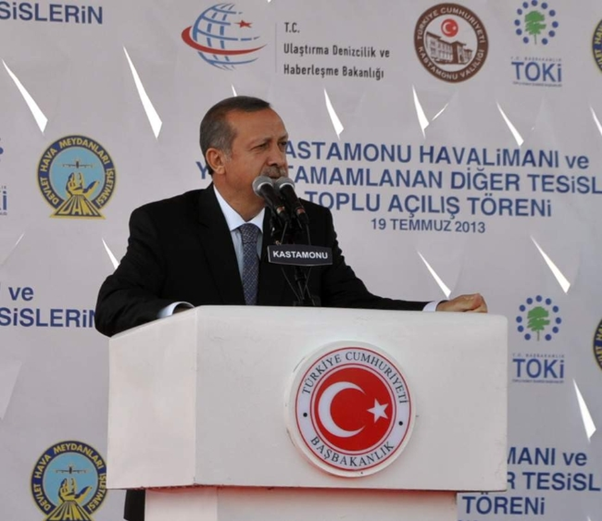 Erdoğan: "Elinde Bilgisayar Olan Gençlik İstiyoruz"