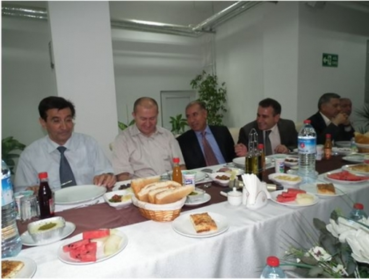 ESK Genel Müdürlüğü Yöneticileri ve Personeli İftar Yemeği\'nde