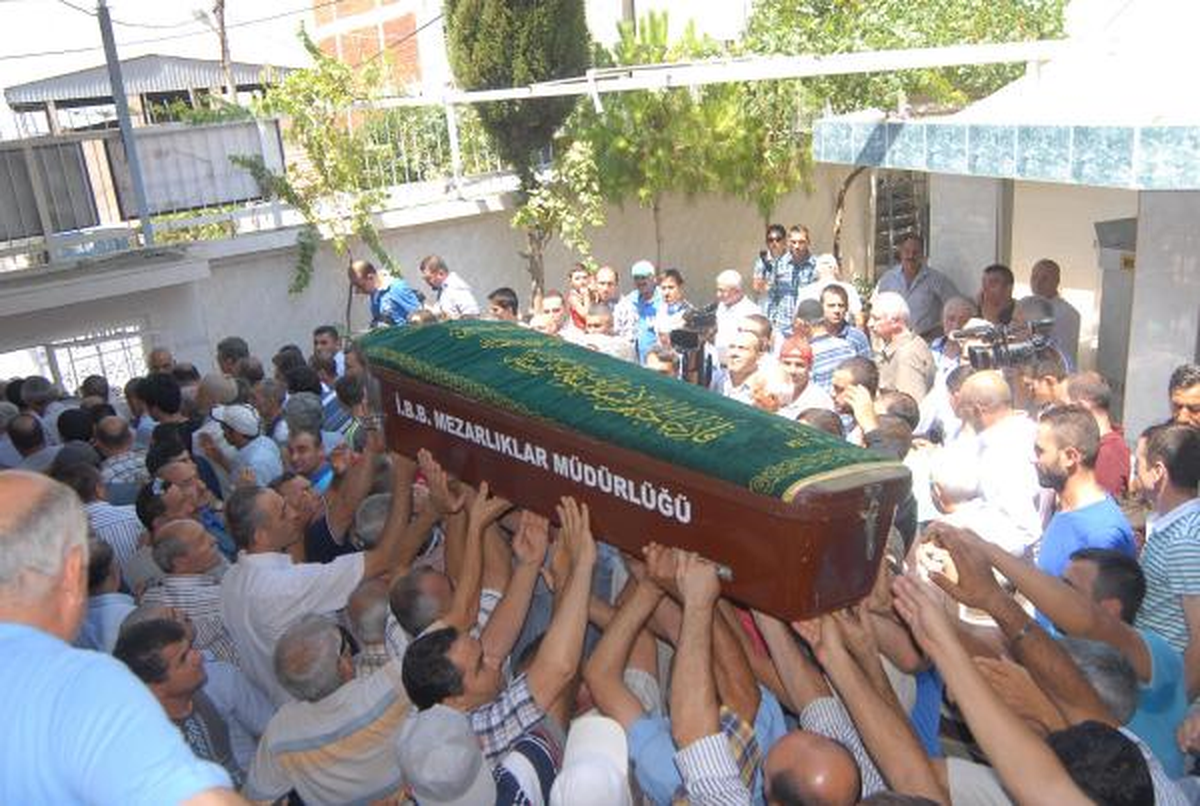 Facia, Birlikte Çalıştıkları İlk Gün Yaşanmış