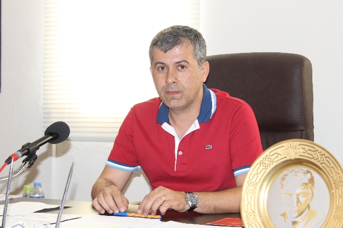 Foça CHP\'nin Yeni İlçe Başkanı Günal Biçer Oldu