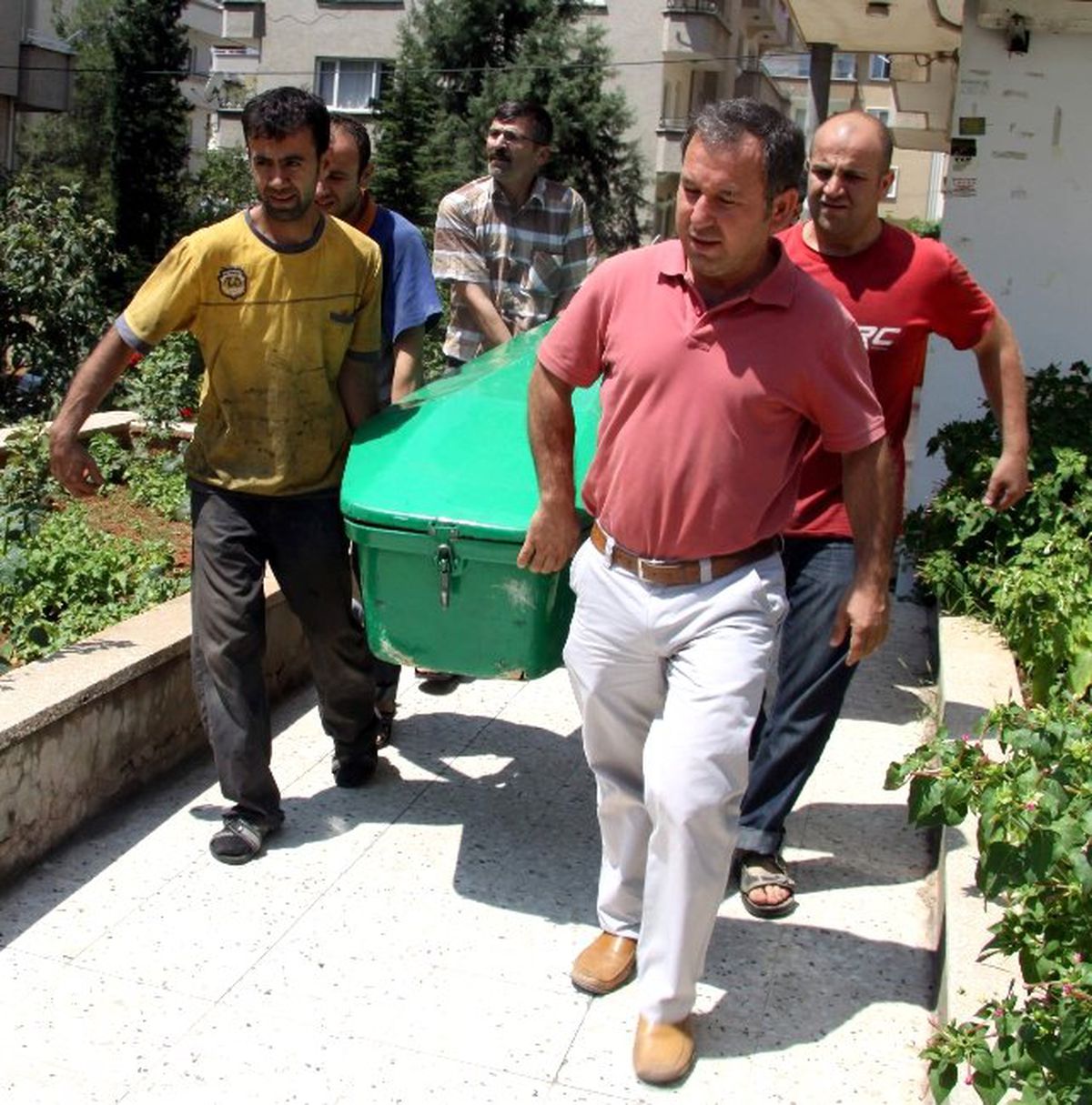 Gaziantep\'te Bir Kişi Balkonda Ölü Bulundu