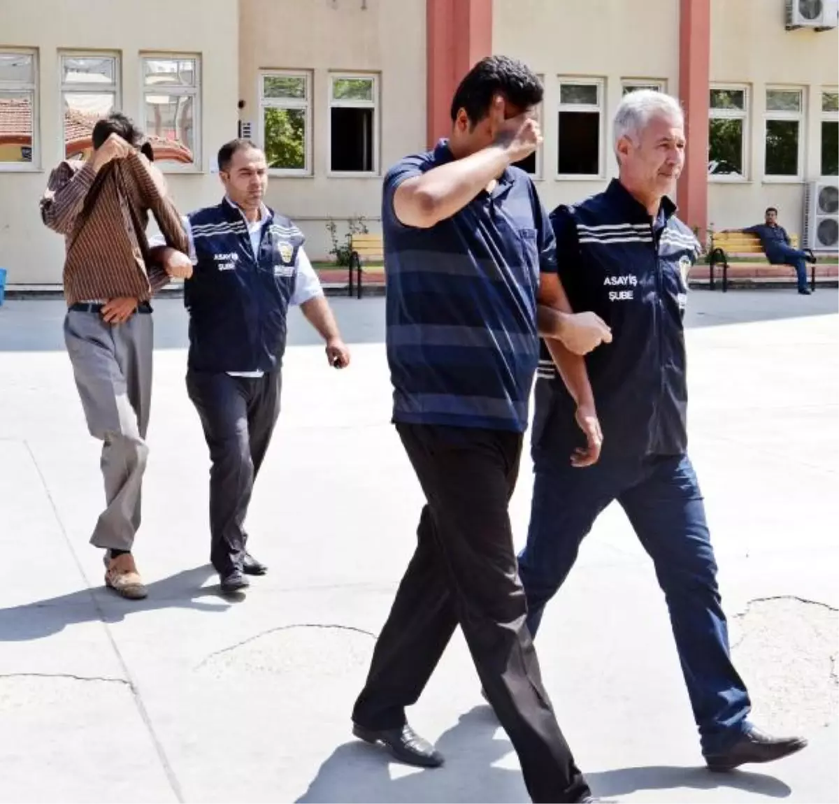 Gaziantep\'te İranlı İki \'Tırnakçı\' Yakalandı