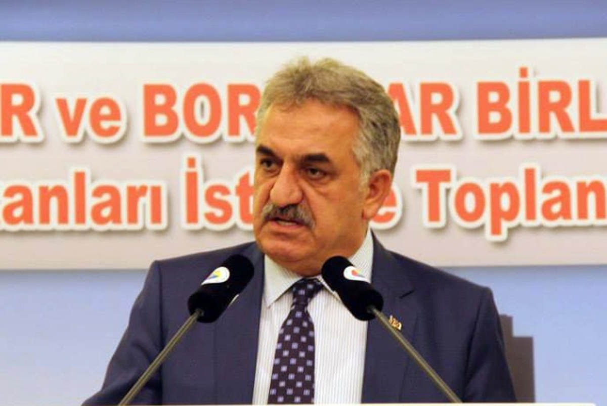 Gümrük Bakanı Yazıcı, Oda ve Borsa Başkanlarıyla İftar Yaptı